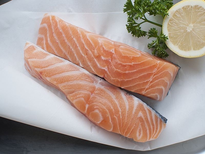 2 Scottish Salmon Fillets (360g)