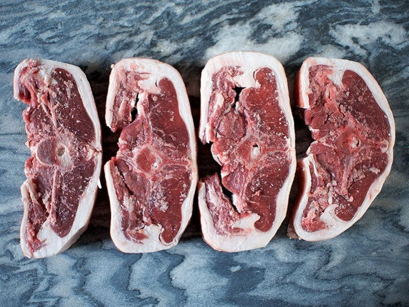 4 Barnsley Lamb Chops (1kg)