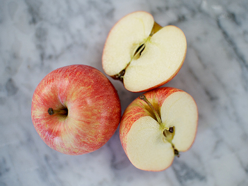 Braeburn apples (each)