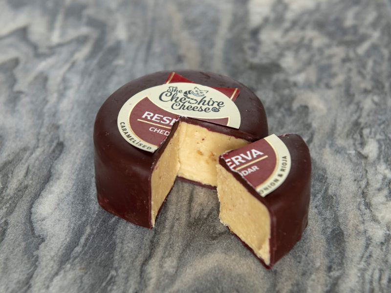 Reserva - Caramelised Onion & Rioja Cheese Truckle (200g)