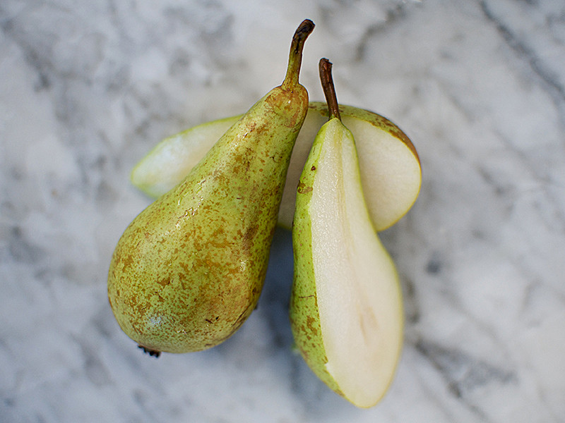 Conference Pears (each)