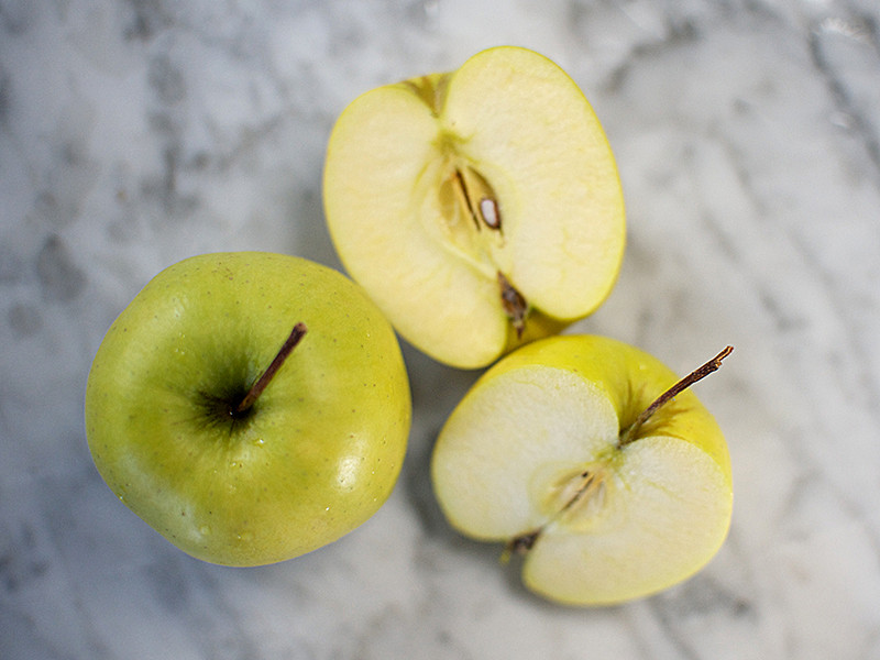 Golden Delicious Apples (each)