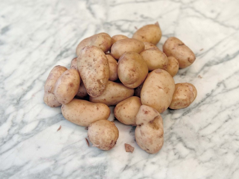 Jersey Royal Potatoes (1kg)