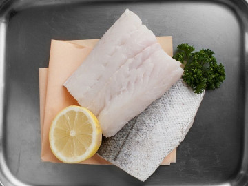 2 Hake Fillets (360g)