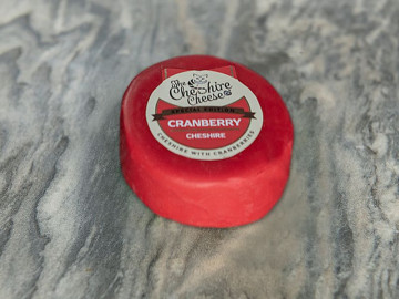 Cranberry Cheshire cheese truckle (200g)