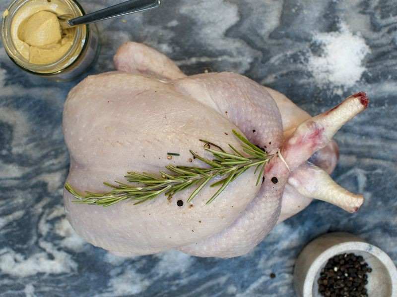 Whole Fresh Chicken (Large - 1.8kg)