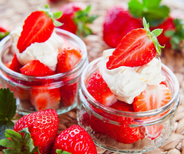 A Sweet Deal: Strawberries & Cream for just £2