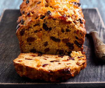 See off Winter with this Sultana, Orange & Cinnamon Fruit Bread recipe!