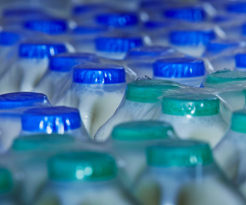 Who is 'making the loss' on bottle milk?