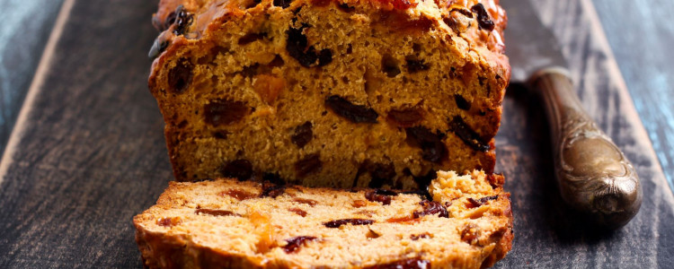 See off Winter with this Sultana, Orange & Cinnamon Fruit Bread recipe!