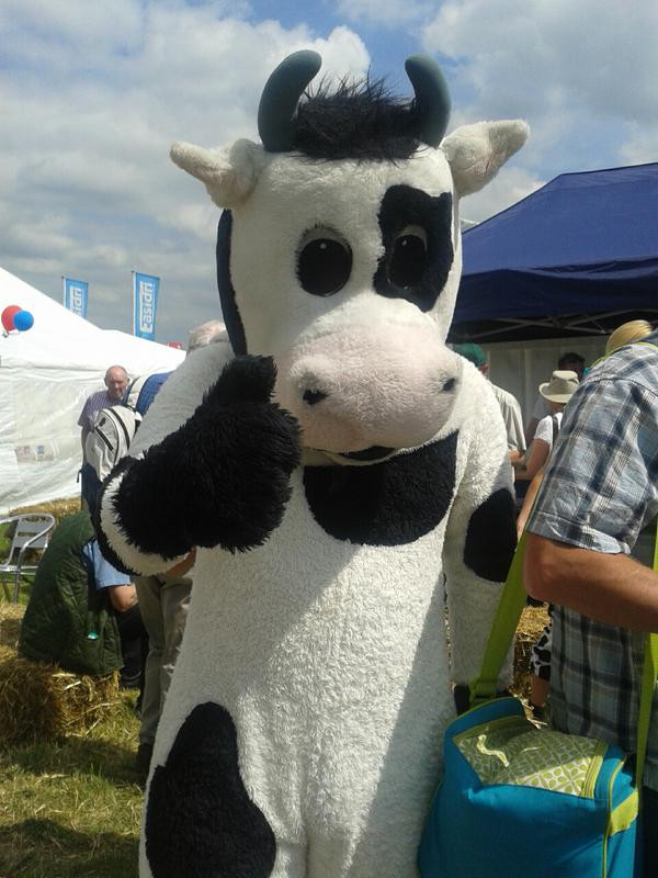 Creamline's giant milk bottles make a splash at Cheshire Show