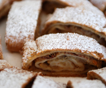 Apple & Cinnamon Strudel