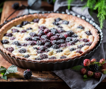 Autumn Blackberry Pie